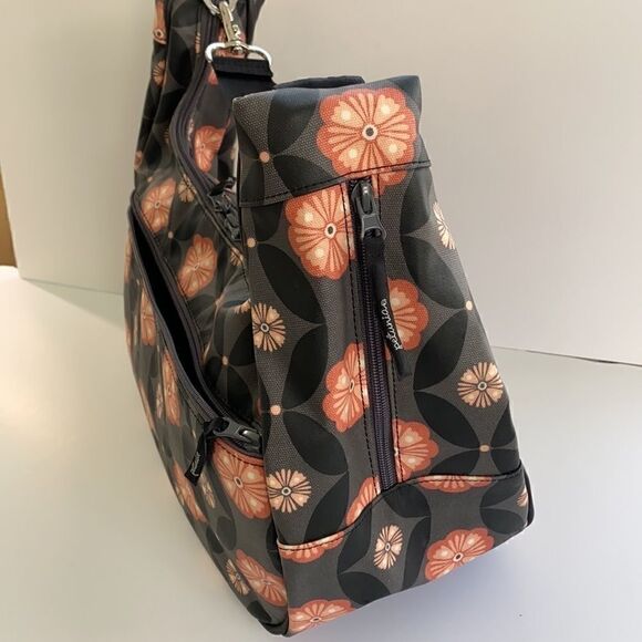 PETUNIA PICKLE BOTTOM TOURING TOTE DIAPER BAG - Picture 5 of 15